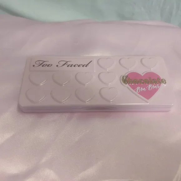 Too Faced Chocolate Bon Bons Eyeshadow Collection - Picture 14 of 16